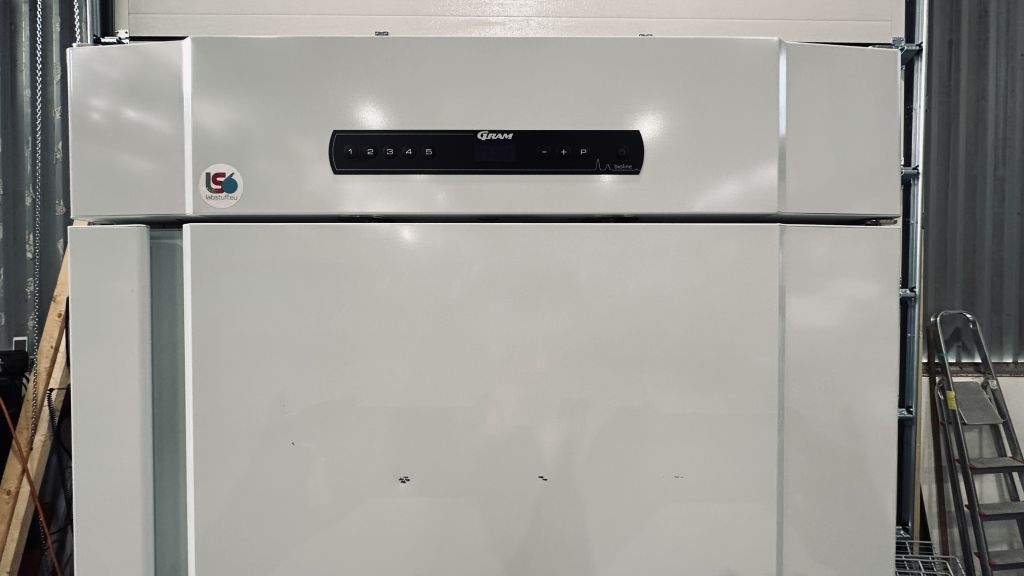 GRAM bioline BioMidi RF625 Tiefkühlschrank